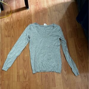 Great condition. Allows for some stretch